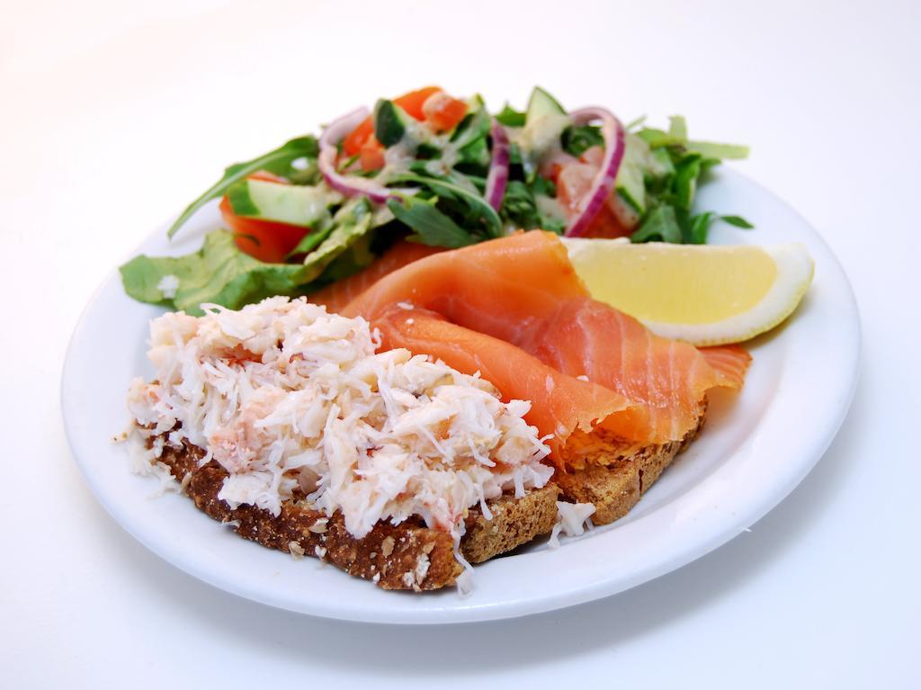 Oliver'S Seafood Bar, Bed & Breakfast Cleggan Extérieur photo